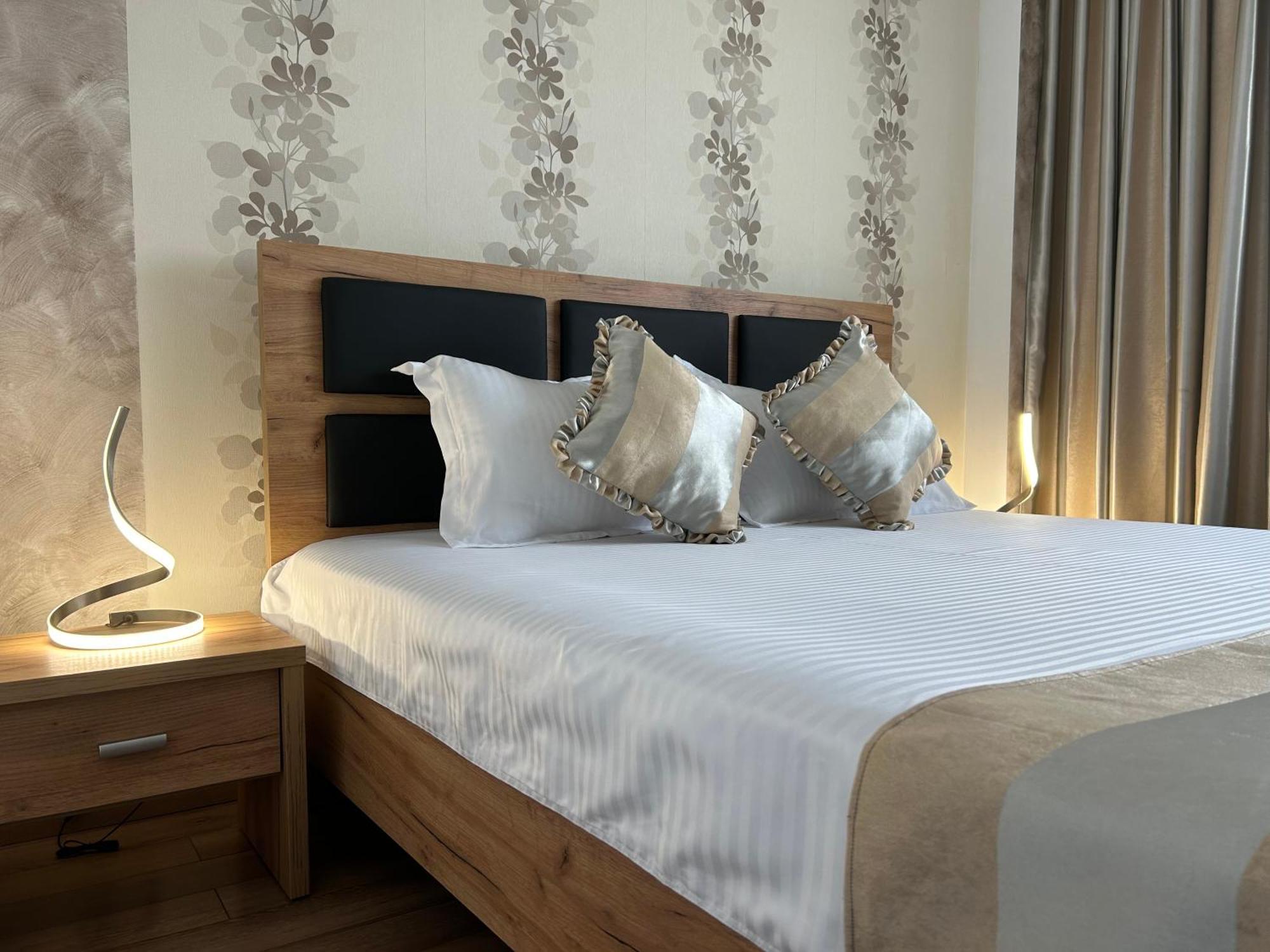 Luxury & Cosy - Infinit Apartments Bucarest Extérieur photo